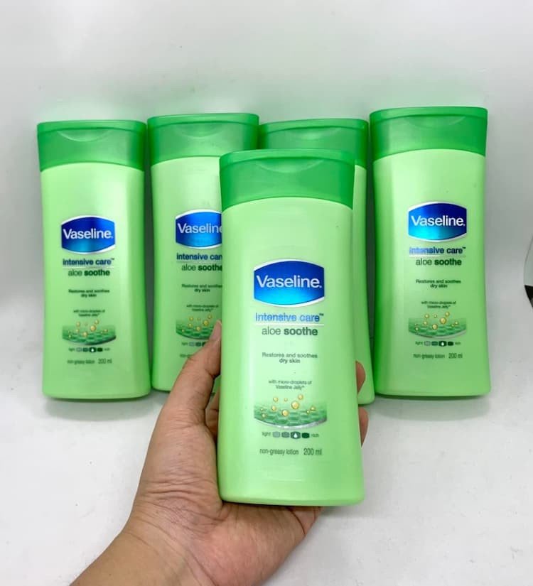 Vaseline Intensive Care Aloe Soothe Lotion 200ml